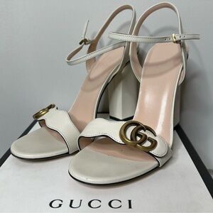 Gucci marmont sandal size 39/9